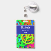 Peace Sign Pattern Groovy Sixties Vibe バッジ (Back with Retractable)