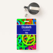 Peace Sign Pattern Groovy Sixties Vibe バッジ (裏面リトラクタブル付き)