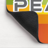 Peace Word Letters – 虹の背景のフラグ マウスパッド (コーナー)