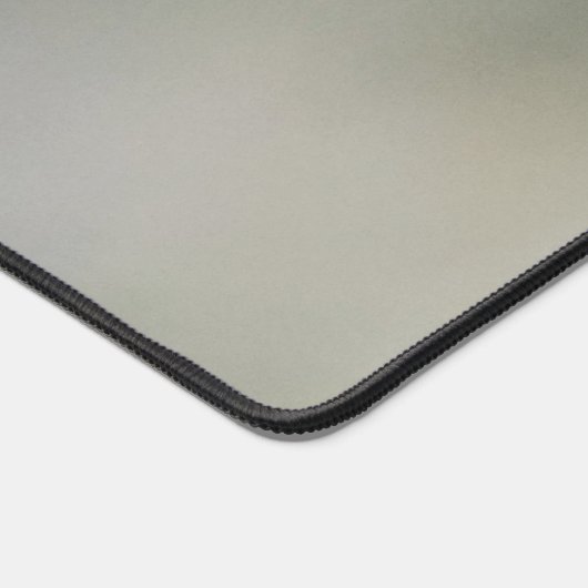 Peaceful Brown Squirrel in the Wild デスクマット (コーナー)