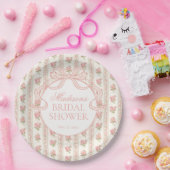 Peach and Beige Fancy Floral Bridal Shower ペーパープレート (パーティー)