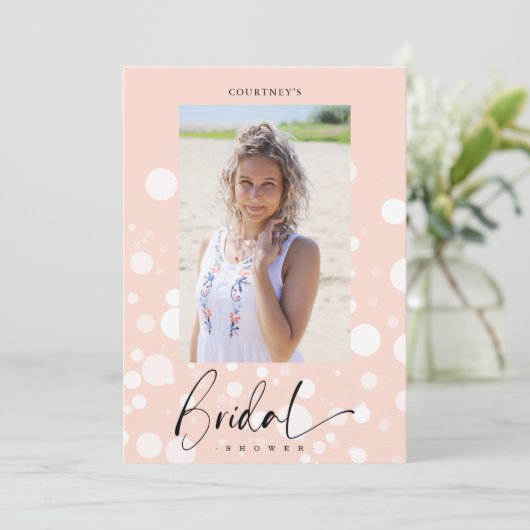 Peach Polka Dot Custom Photo Bridal Shower 招待状 (スタンド正面)