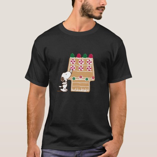 Peanuts Christmas Snoopy Reaching For Candy Cane  Tシャツ (正面)