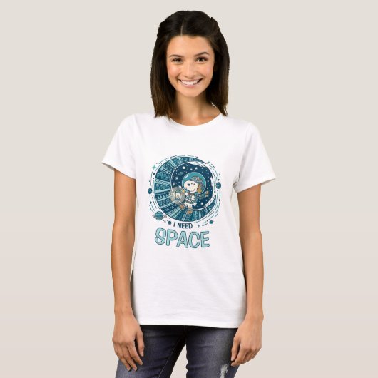Peanuts | Snoopy Astronaut “I Need Space” Tシャツ (正面フル)