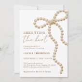 Pearl Bow She's Tying the Knot Bridal Shower Photo 招待状 (正面)