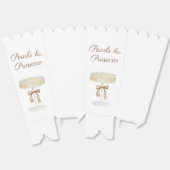 Pearls and Prosecco Bridal Shower Favorites フェイバーボックス (見開き)