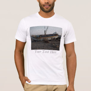 Pebble Beachのエビ取りかごのボートは写真を刻みました Tシャツ