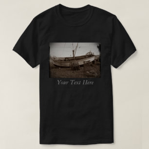 Pebble Beachのエビ取りかごのボートは写真をantiqued Tシャツ