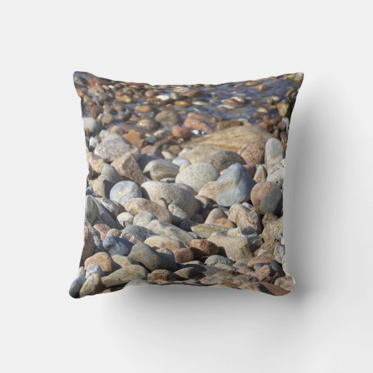 Pebbles Photo Pillow クッション (裏面)
