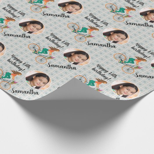 Pedal BikeパーソナライズされたでPhoto Age Girlと名前を付ける ラッピングペーパー (角)