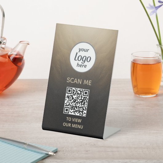 Pedestal Sign – Luxury Menu Display 台座サイン (インサイチュ)