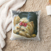 Peek a Boヨークシャーテリアヨークシャーテリアポートレート枕 クッション (ブランケット)