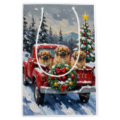 Pekingese Christmas Red Truck Holiday ミディアムペーパーバッグ (正面)
