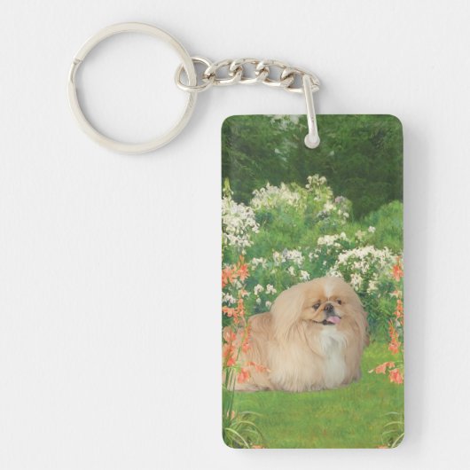 Pekingese in a Garden キーホルダー (正面)