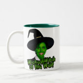 Pelosi: 西の悪賢い魔法使い ツートーンマグカップ (左)