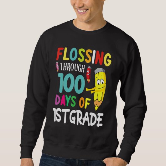 Pencil Student Senior Flossing Through 100 Days Of スウェットシャツ (正面)