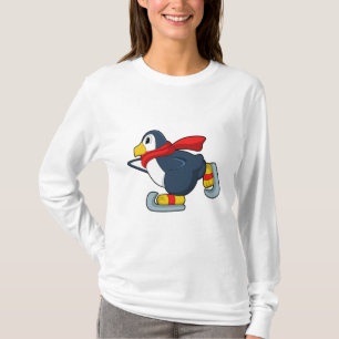 Penguin at Iceスケートで滑るwith Ice skates.PNG Tシャツ