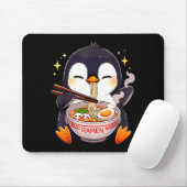 Penguin Eating Ramen  マウスパッド (マウス)