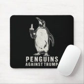 Penguin Flippers Up Middle Finger Penguins Against マウスパッド (マウス)