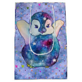 Penguin named Button ミディアムペーパーバッグ (裏面)