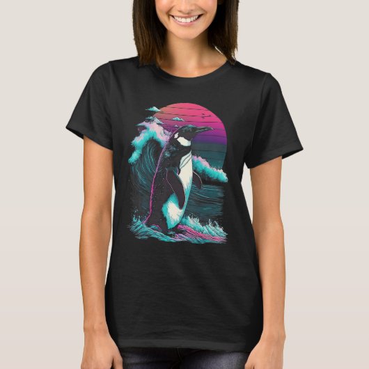 Penguin with a Retro Twist Sunset Vaporwave Aesthe Tシャツ (正面)