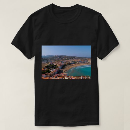 Peniscola Spain NorteとSurのビーチとTown an Tシャツ (デザイン正面)