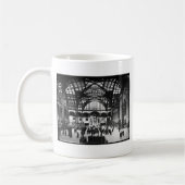 Pennの場所のニューヨークシティのヴィンテージの鉄道 コーヒーマグカップ (左)