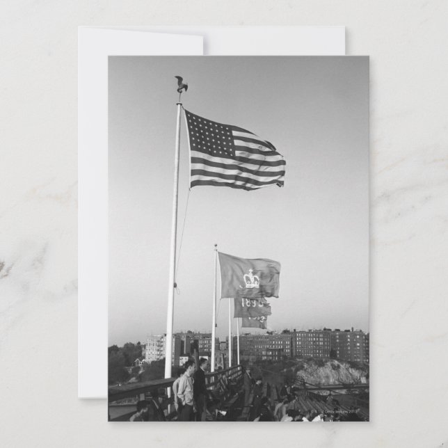 People in Bleachers (正面)