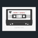 Perfect Mix - Mix Tape日付カードの保存 セーブザデート<br><div class="desc">このレトロな「ミックステープ」とスタイルで大きなインスパイア一日を発表し、日付カードを保存する。表カスタマイズに名前を印刷してカードを作成し、後ろに自分の場所とwebサイ結婚トを含める。色を調整するためクリックに、上のオレンジカスタマイズの「it」ボタン。追加のフォント色が右側に表示される。</div>