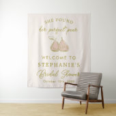 Perfect Pear Bridal Shower Fabric Welcome Sign タペストリー (インサイチュ)