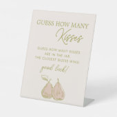 Perfect Pear Bridal Shower Guess How Many Kisses 台座サイン (正面)