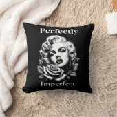 Perfectly Imperfect – Marilyn Noir クッション (ブランケット)