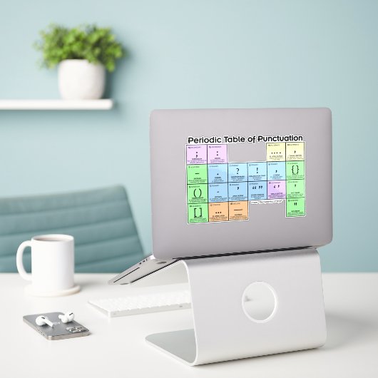 Periodic Table of Punctuation Large Sticker シール (デスク上のノートパソコン)