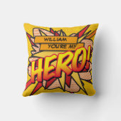 PERONALIZED HEROおもしろいクールモダントレンディー漫画本 クッション (裏面)