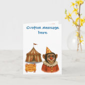 Personalise: Chester the chimp clown カード (黄色い花)