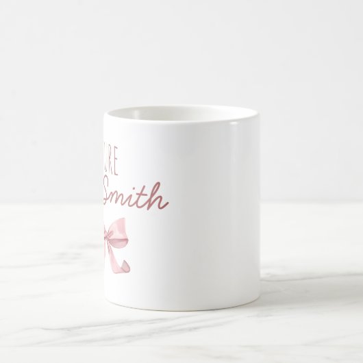 Personalised Cute ribbon coquette future Mrs  コーヒーマグカップ (中央)