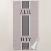 Personalised Neutral Stripe Custom Initials Modern ビーチタオル (正面)