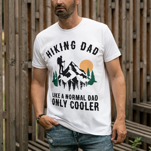 Personalised Retro Hiking Cool Dad Tシャツ