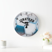 Personalizableのサッカー|のフットボールのスポーツのギフト ラージ壁時計 (ホーム)