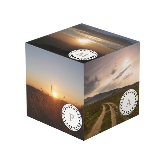 Personalizableの写真の立方体 フォトキューブ (正面アングル)