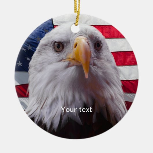 Personalize American Bald eagle and Flag セラミックオーナメント (正面)