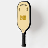 Personalize Cool Beige Elegant Pickleball Mom Gift ピックルボールラケット (左)