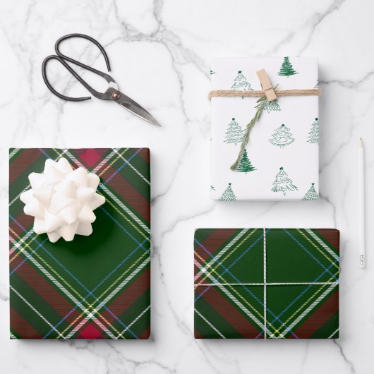 Personalize Modern Plaid and Trees Christmas  ラッピングペーパーシート (正面)