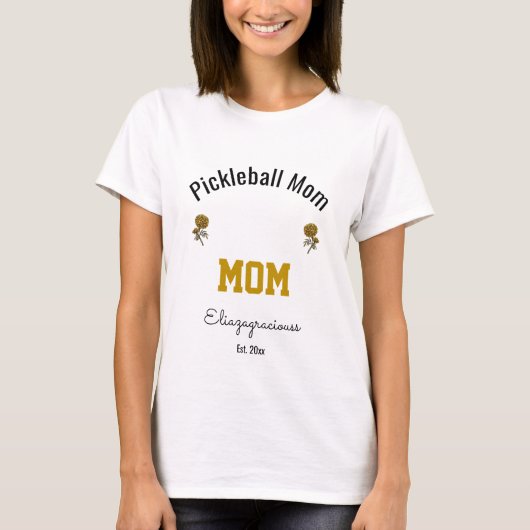 Personalize Pickleball Mom with Custom Name Design Tシャツ (正面)