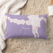 Personalize Single Flower Trim Lilac Decorator ランバークッション (ブランケット)
