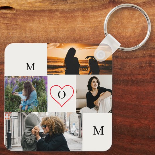 Personalized 4-Photo Collage Mom Monogram キーホルダー (裏面)