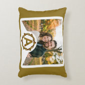 Personalized Artisan Monogram A | Wood Frame アクセントクッション (正面(垂直))