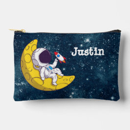 Personalized Astronaut on Moon with Rocket アクセサリーポーチ