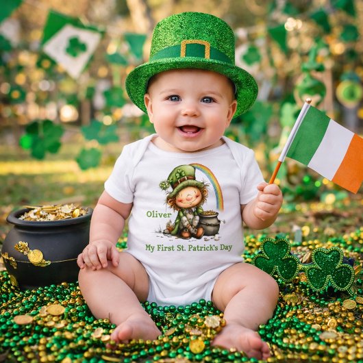 Personalized Baby’s First St. Patrick’s Day  ベビーボディスーツ