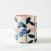 Personalized Blueberry Vine Nature  ツートーンマグカップ (中央)
